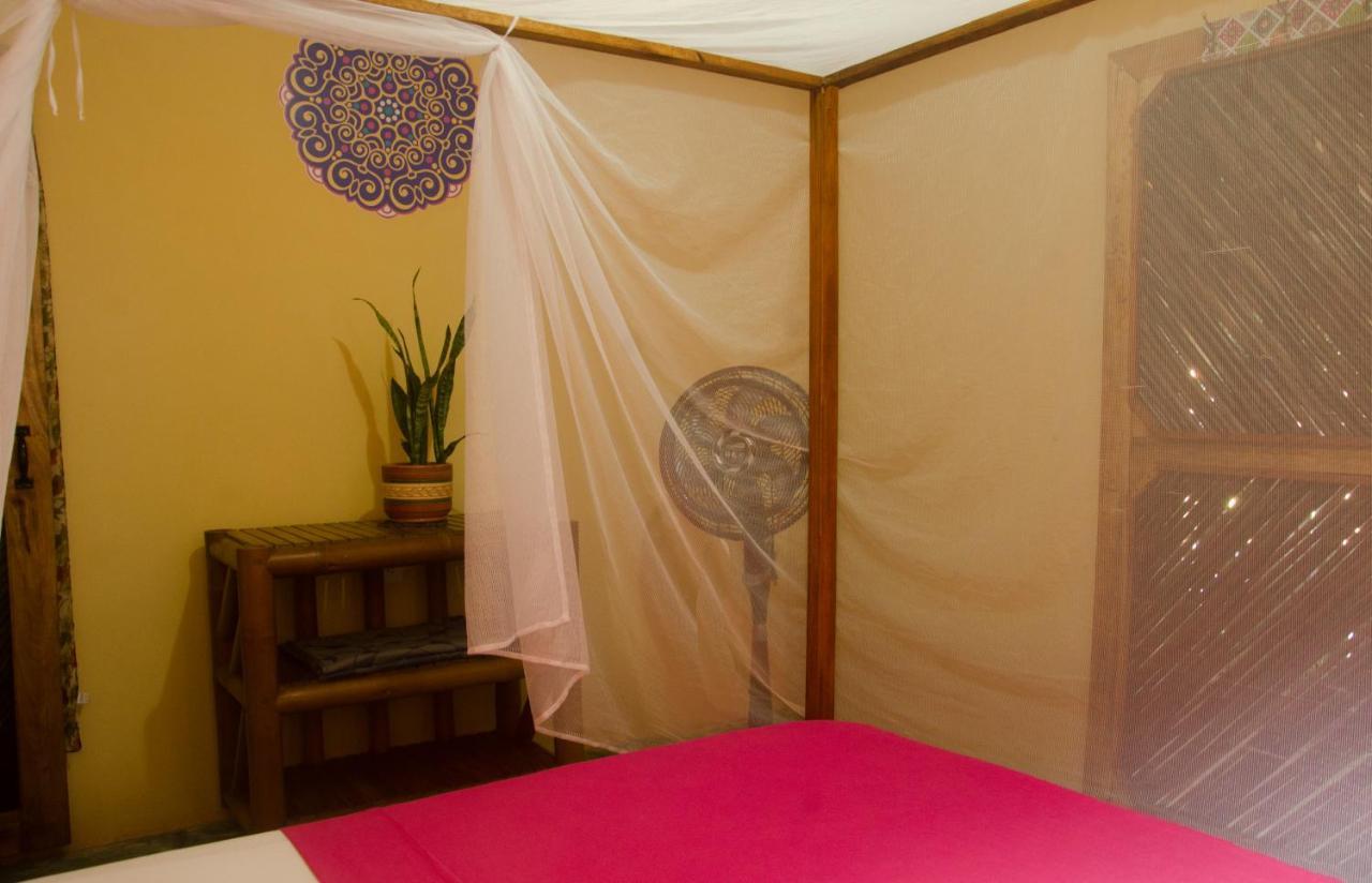 Hostal Corazon De Tagua Palomino Bagian luar foto